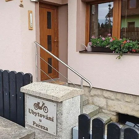 U Pařeza * Ludvikovice