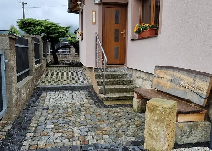 U Pareza Semesterbostad Ludvikovice
